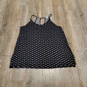 Old Navy Black and White Sleeveless Tank Top